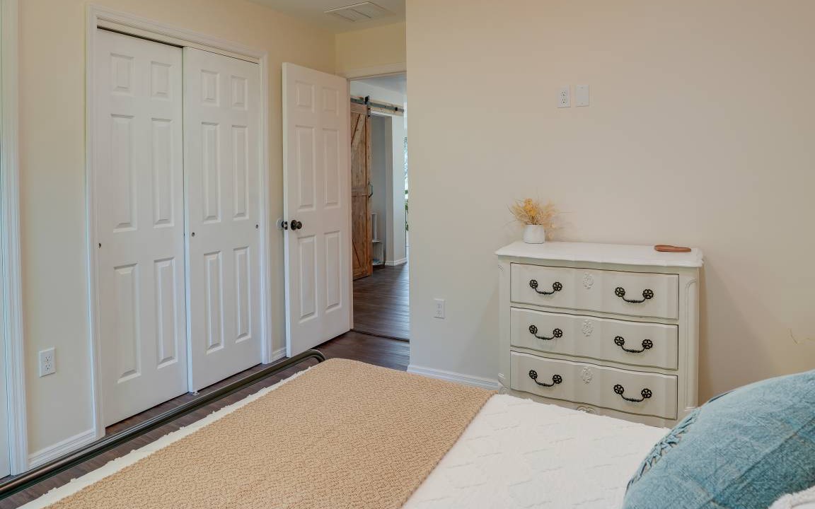 Photo of Bedroom in Eisenhower