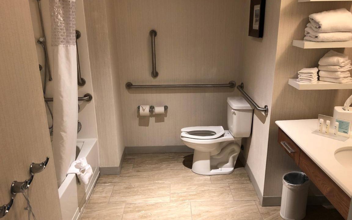 Photo of Bathroom in Temple Crest