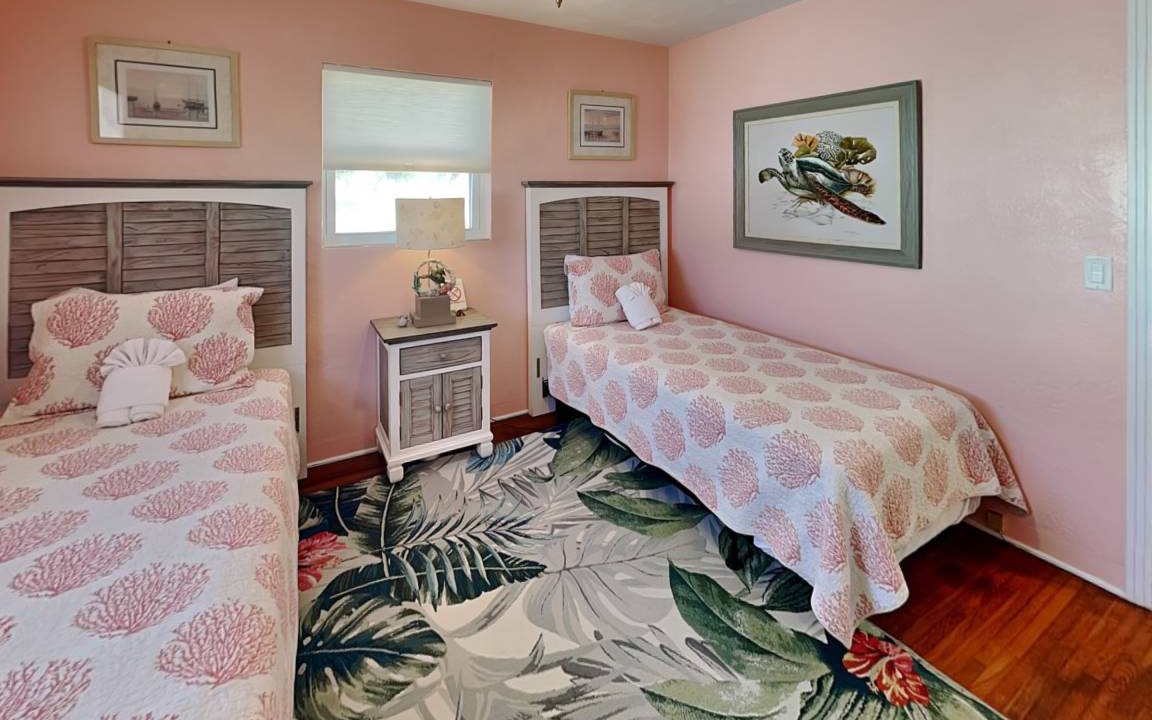Photo of Bedroom in Plaza Shores