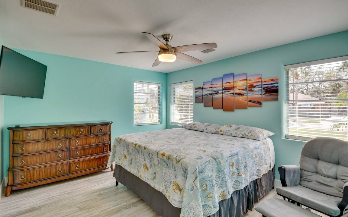 Photo of Bedroom in Harbor Oaks