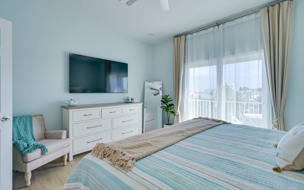 Photo of Bedroom in Hudson Beach Estates