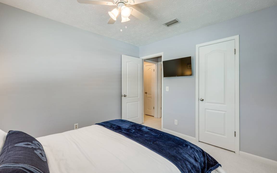 Photo of Bedroom in Dolphin's Cove