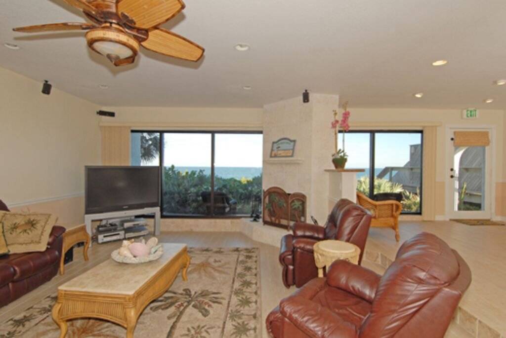Photo of Livingroom in Interchange Square