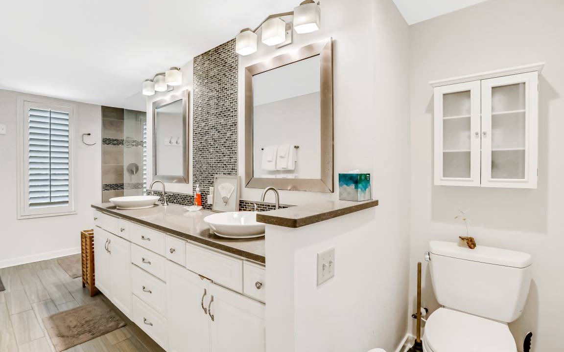 Photo of Bathroom in Fernandina Beach