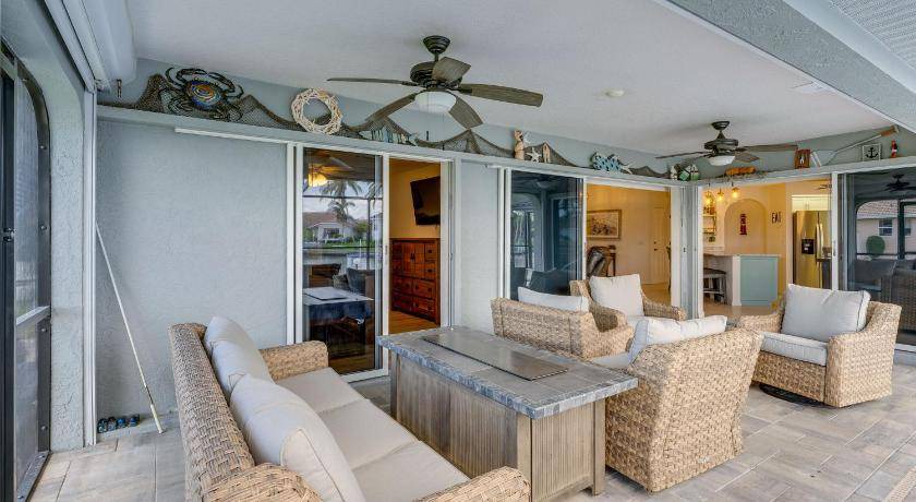 Photo of Livingroom in Burnt Store Isles