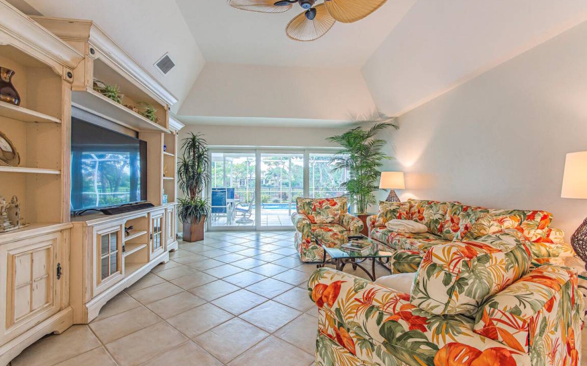 Photo of Livingroom in Park Shore