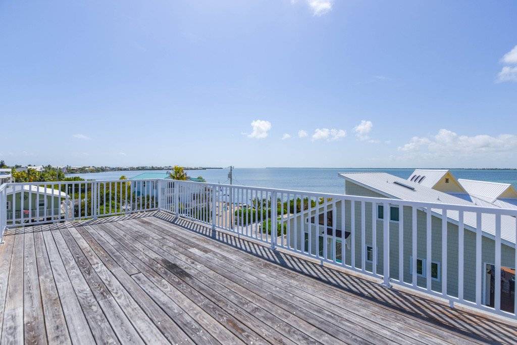Photo of Patio Balcony in Cutthroat Harbor Estates