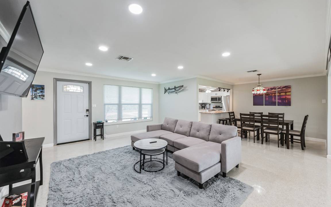 Photo of Livingroom in Alabama Grove Terrace