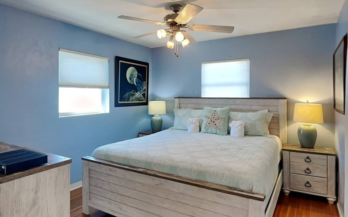 Photo of Bedroom in Plaza Shores
