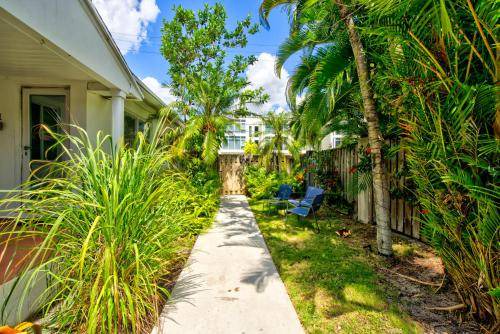Photo of Others in Hendricks and Venice Isles