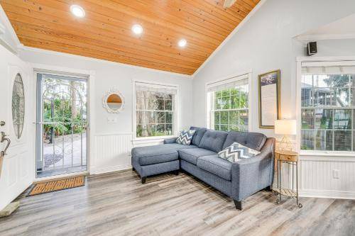 Photo of Livingroom in Cypress Gardens