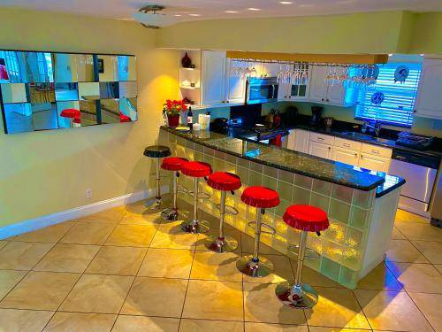 Photo of Others in Coral Ridge Isles