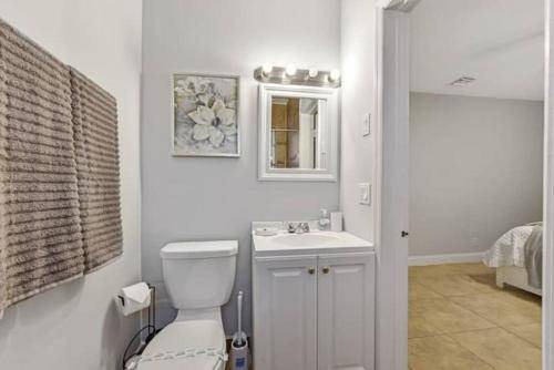 Photo of Bathroom in Highland Garden