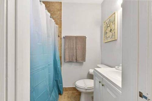Photo of Bathroom in Highland Garden