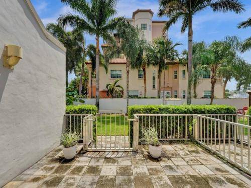 Photo of Others in Hendricks and Venice Isles