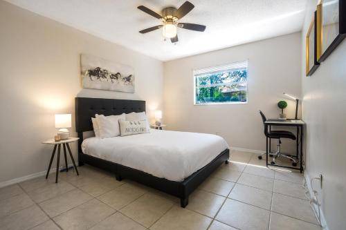 Photo of Bedroom in United Central