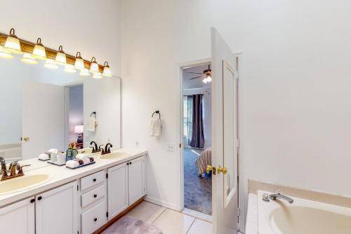 Photo of Bathroom in Casselberry