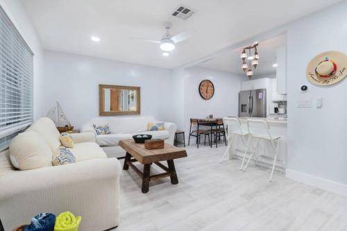 Photo of Livingroom in Harbor Village