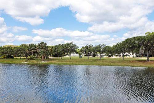 Photo of Others in Fly In Spruce Creek