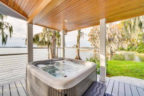 Photo of Patio Balcony in Cypress Gardens