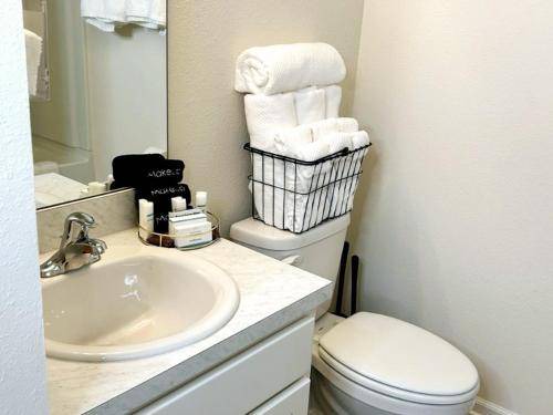 Photo of Bathroom in OakLeaf Plantation
