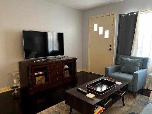 Photo of Livingroom in Dixieland