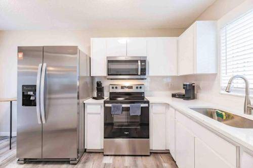 Photo of Kitchen in Venice Gardens