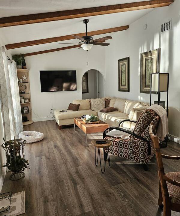 Photo of Livingroom in Caloosahatchee