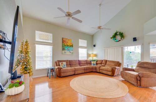 Photo of Livingroom in Weeki Wachee Gardens