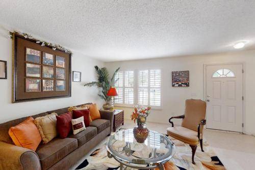 Photo of Livingroom in Westside