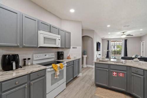 Photo of Kitchen in Sunset Ridge