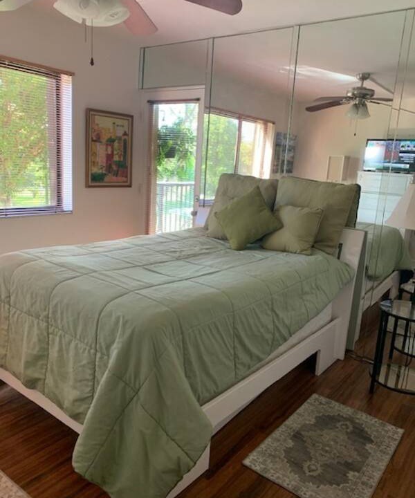 Photo of Bedroom in Ludlam