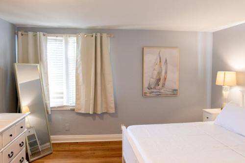 Photo of Bedroom in Jacksonville Beach