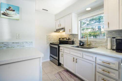 Photo of Kitchen in United Central