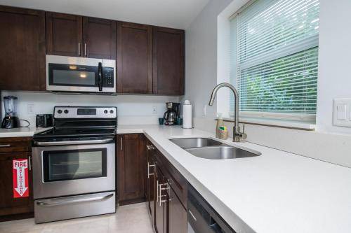Photo of Kitchen in Royal Poinciana