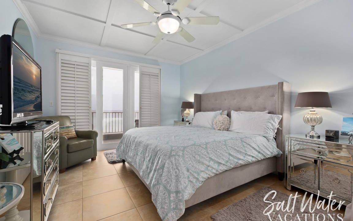 Photo of Bedroom in Crystal Beach