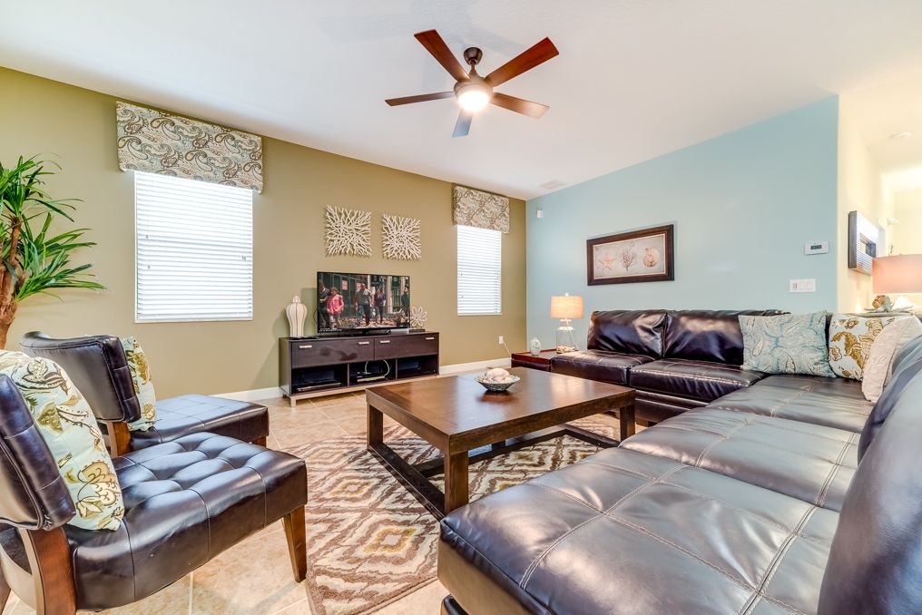 Photo of Livingroom in Davenport