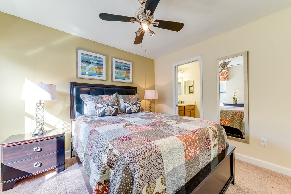 Photo of Bedroom in Davenport