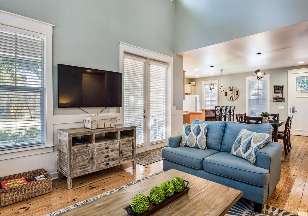 Photo of Livingroom in Laurel Grove