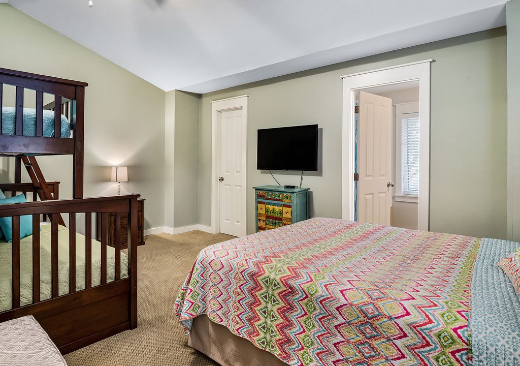 Photo of Bedroom in Laurel Grove