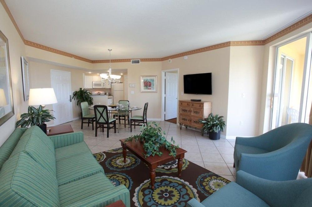 Photo of Livingroom in Weston