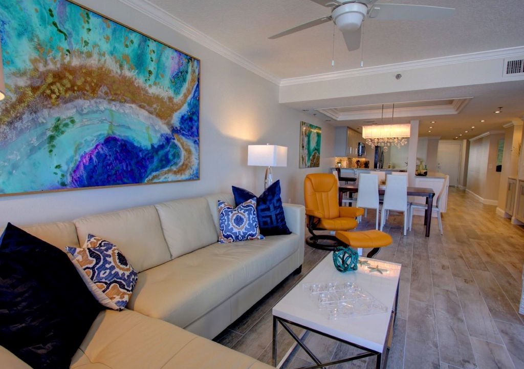Photo of Livingroom in New Smyrna Beach