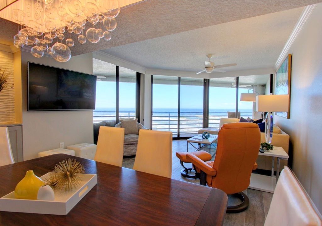 Photo of Livingroom in New Smyrna Beach