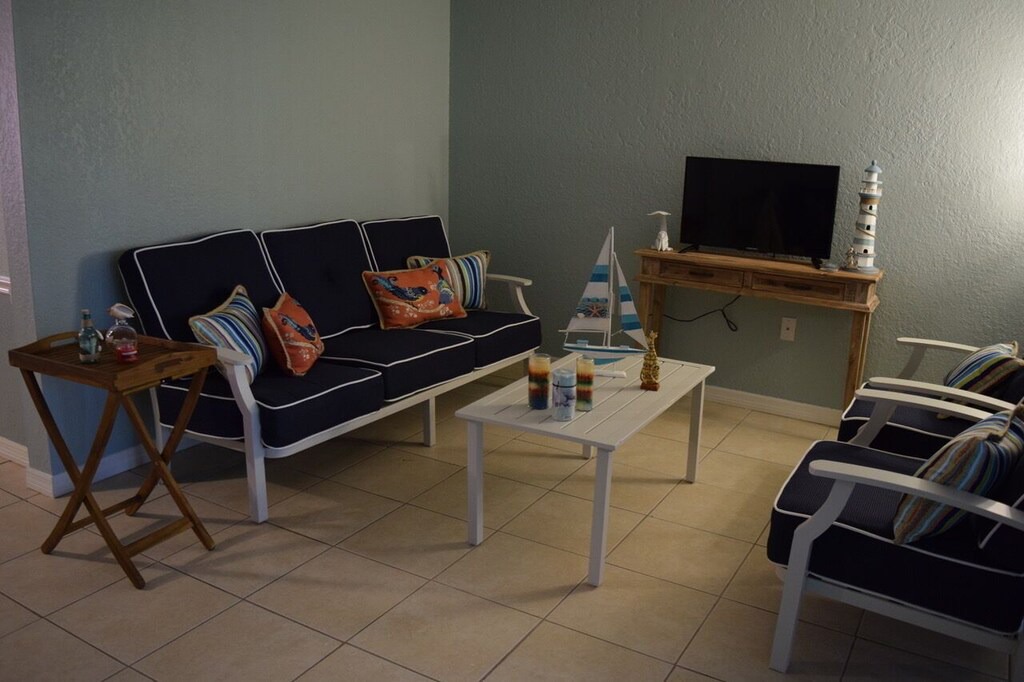 Photo of Livingroom in Bayview