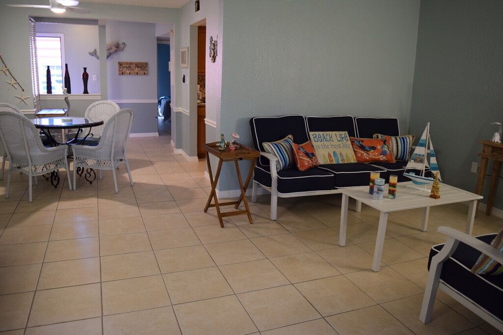 Photo of Livingroom in Bayview