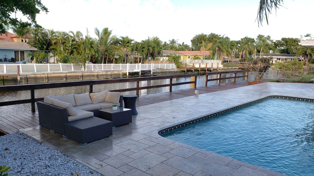 Photo of Patio Balcony in Coral Ridge Isles