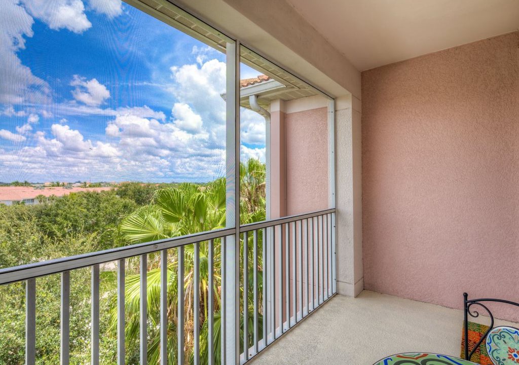 Photo of Patio Balcony in Majestic Palms