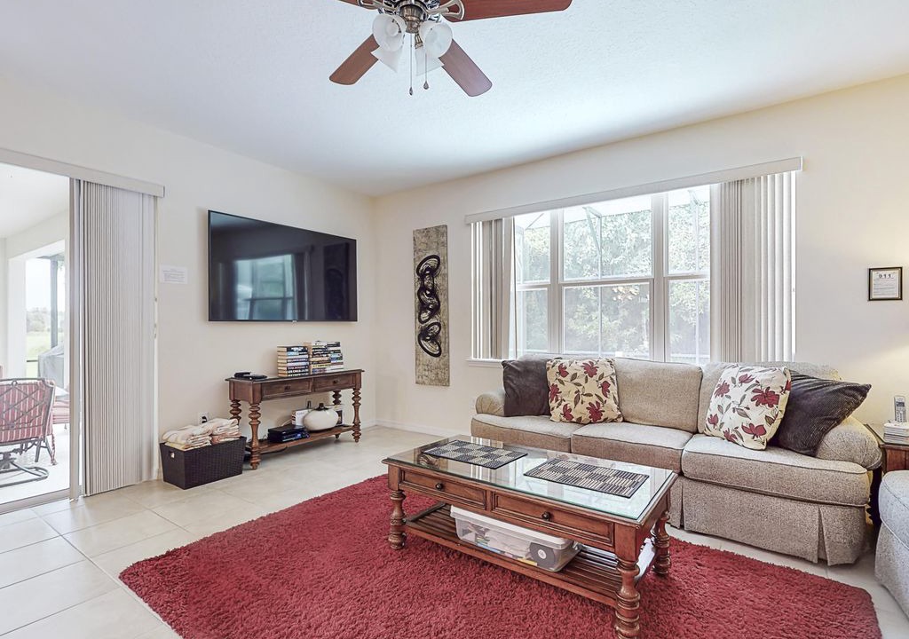 Photo of Livingroom in Ridgewood Lakes