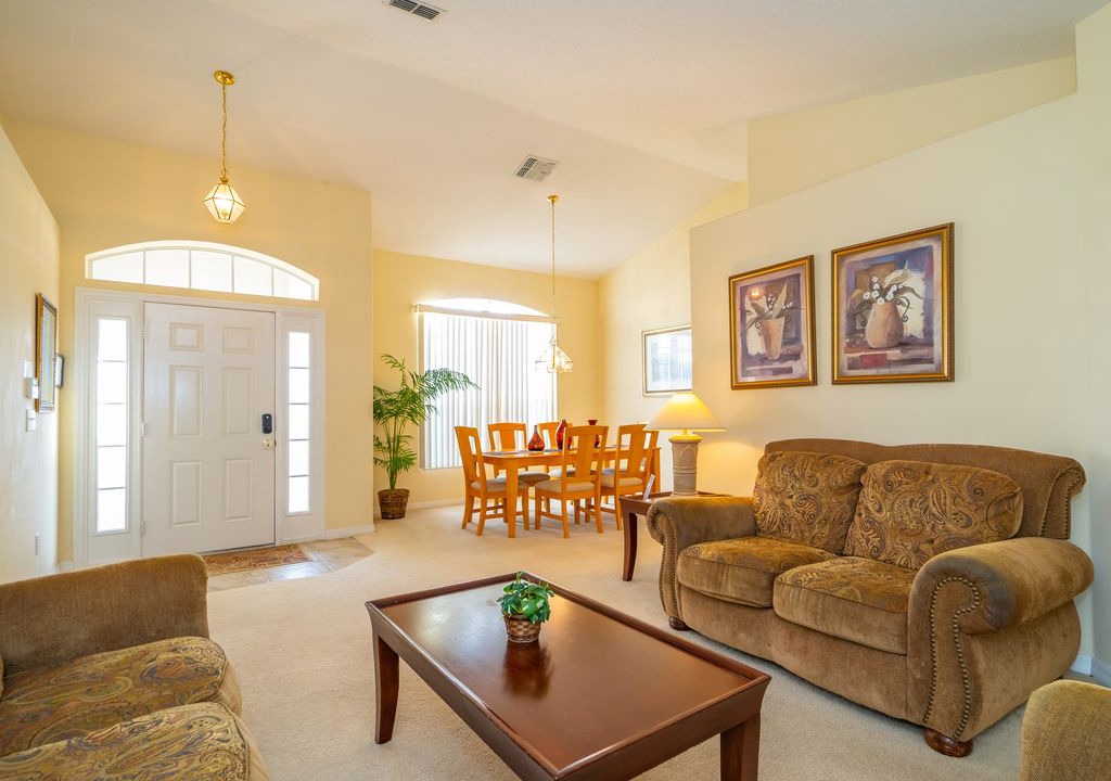 Photo of Livingroom in Tuscan Ridge