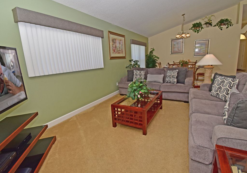 Photo of Livingroom in West Stonebridge